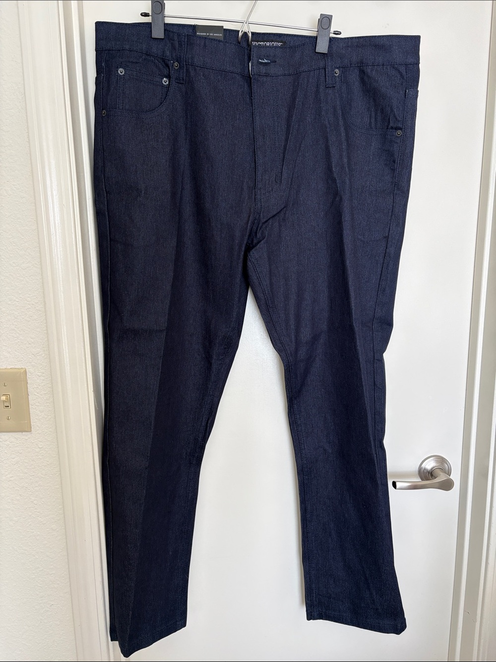 Victorious Men’s Dark Wash Straight Leg Jeans - Size 40W x 30L Dark Indigo